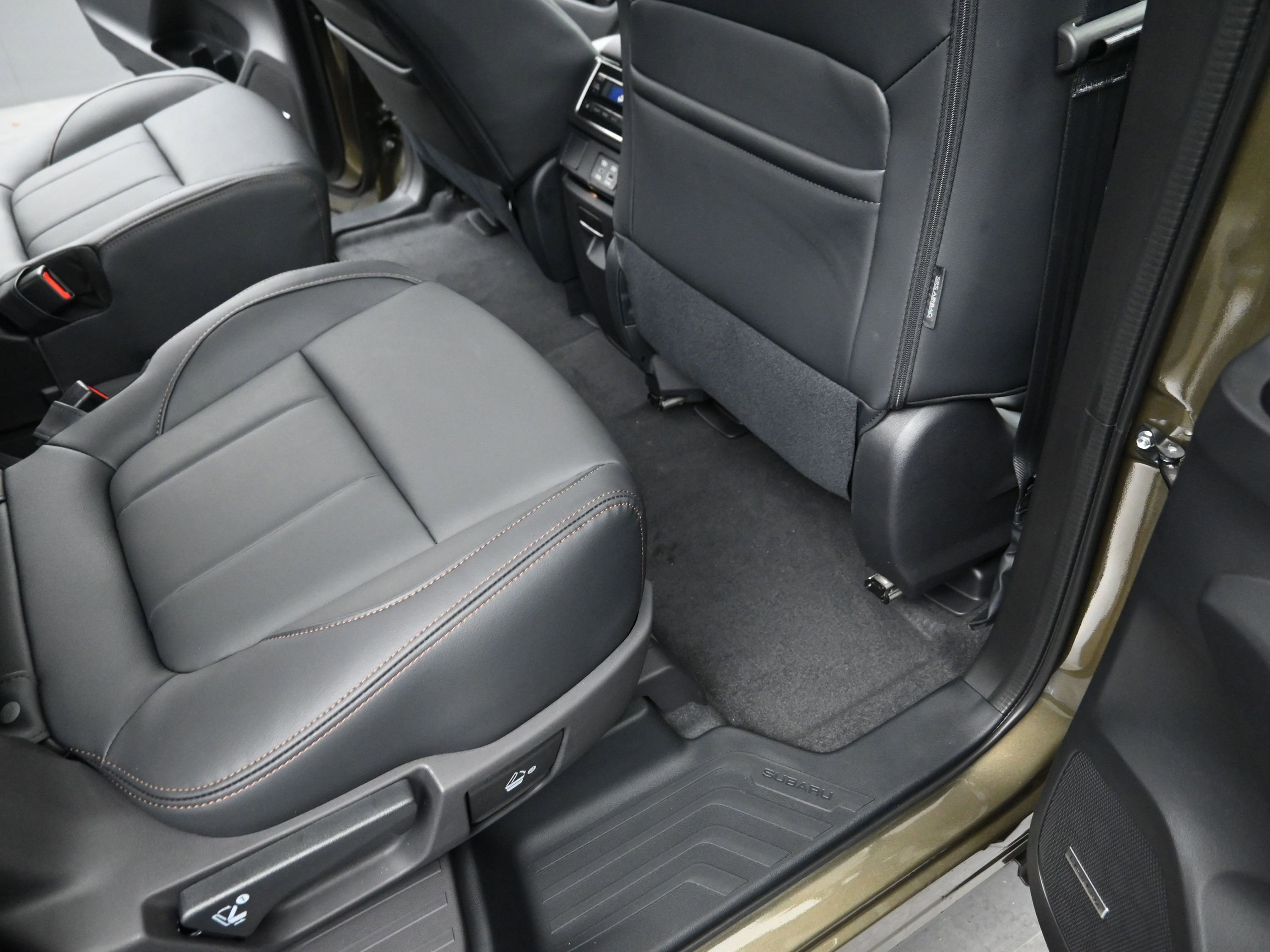 New 2025 Subaru Ascent Bronze Edition image 18