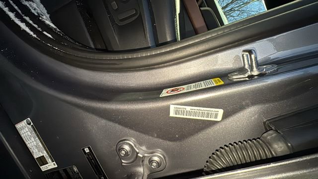 Used 2022 Land Rover Defender 110 X-Dynamic SE image 38