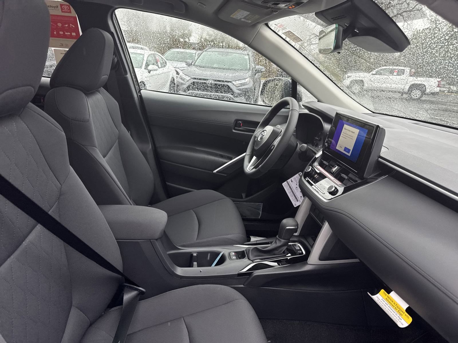 New 2025 Toyota Corolla Cross LE w/ Moonroof Package FWD image 34