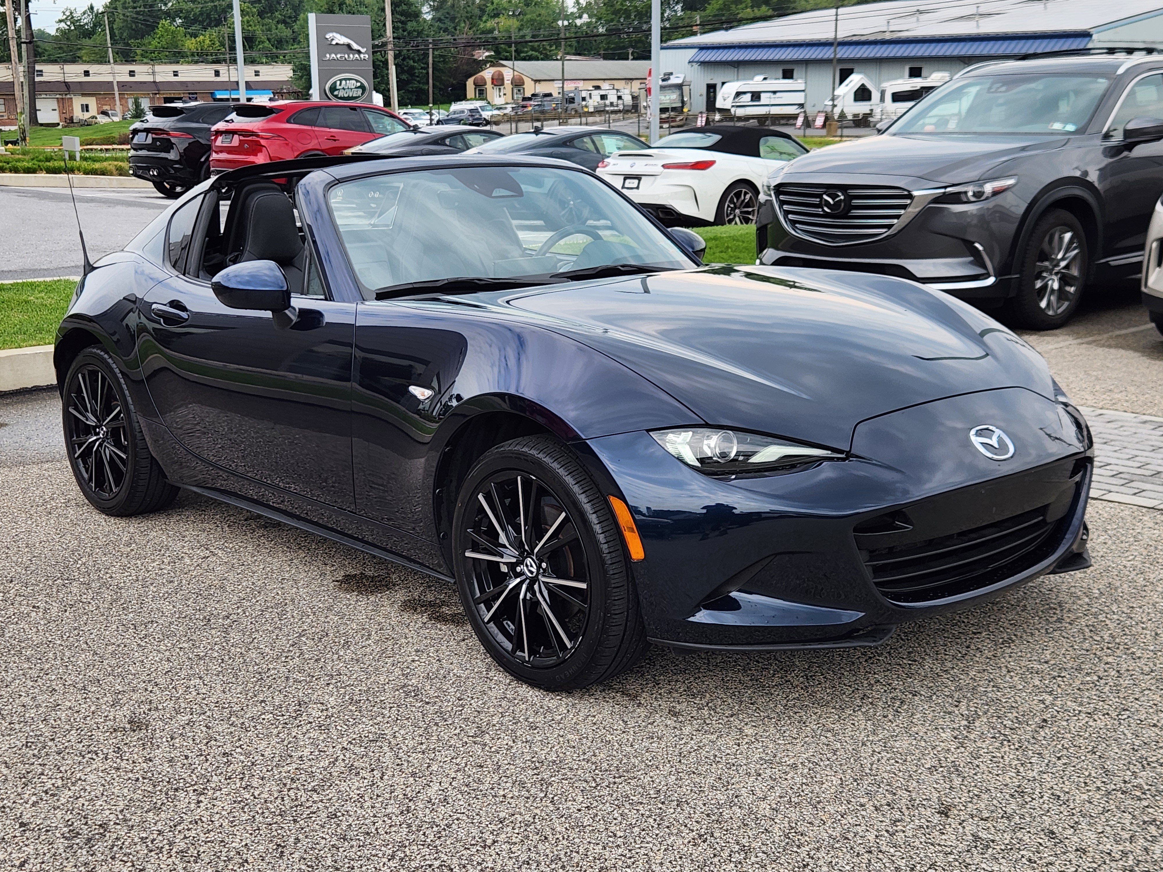 Used 2025 MAZDA MX-5 Miata RF Grand Touring RWD image 7