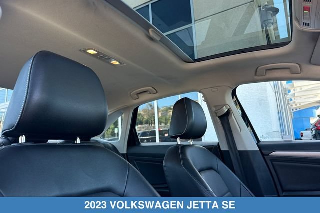 Used 2023 Volkswagen Jetta SE w/ Panoramic Sunroof Package FWD image 18