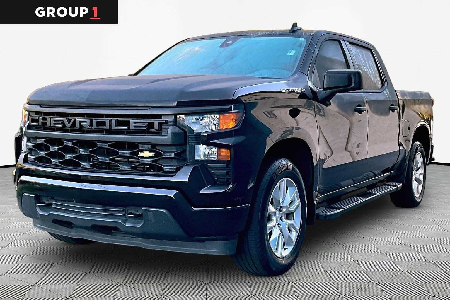 Used 2023 Chevrolet Silverado 1500 Custom RWD image 1