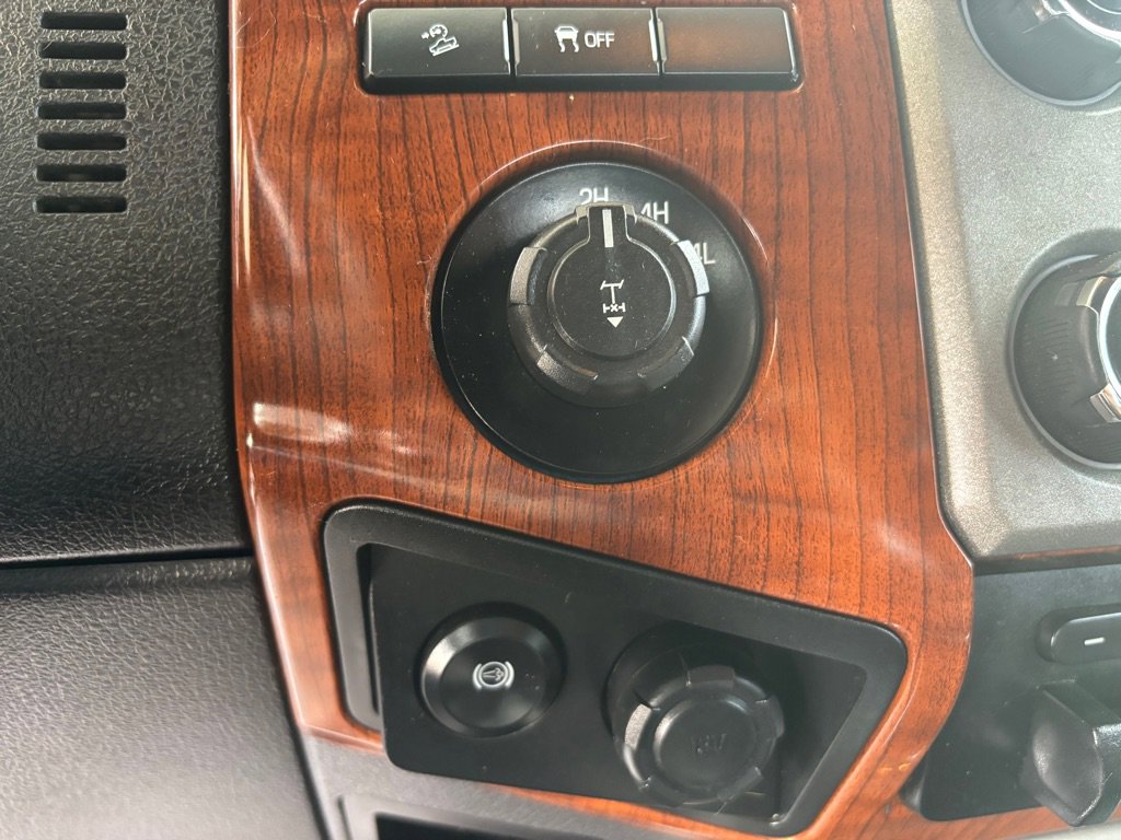 Used 2016 Ford F250 King Ranch w/ King Ranch w/Chrome Package AWD/4WD image 17