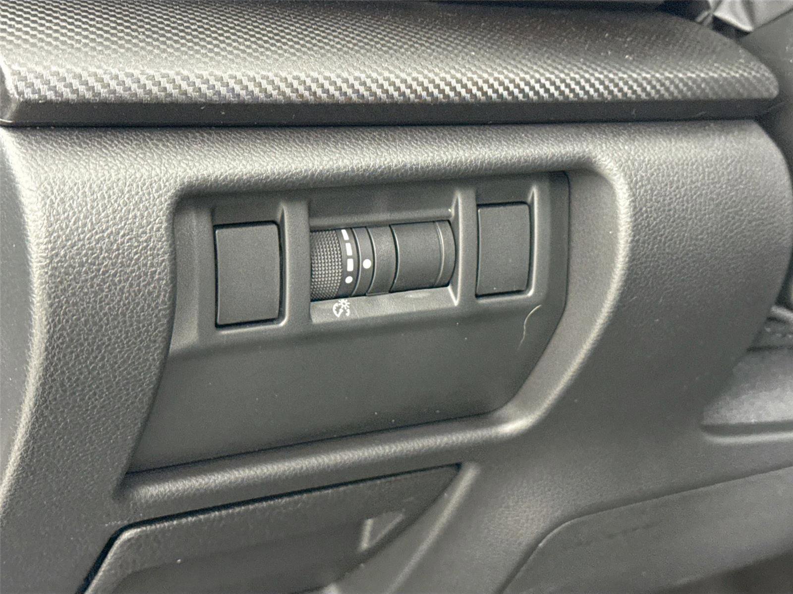 Used 2024 Subaru Crosstrek 2.5i Limited w/ Crosstrek Mirror Package image 15