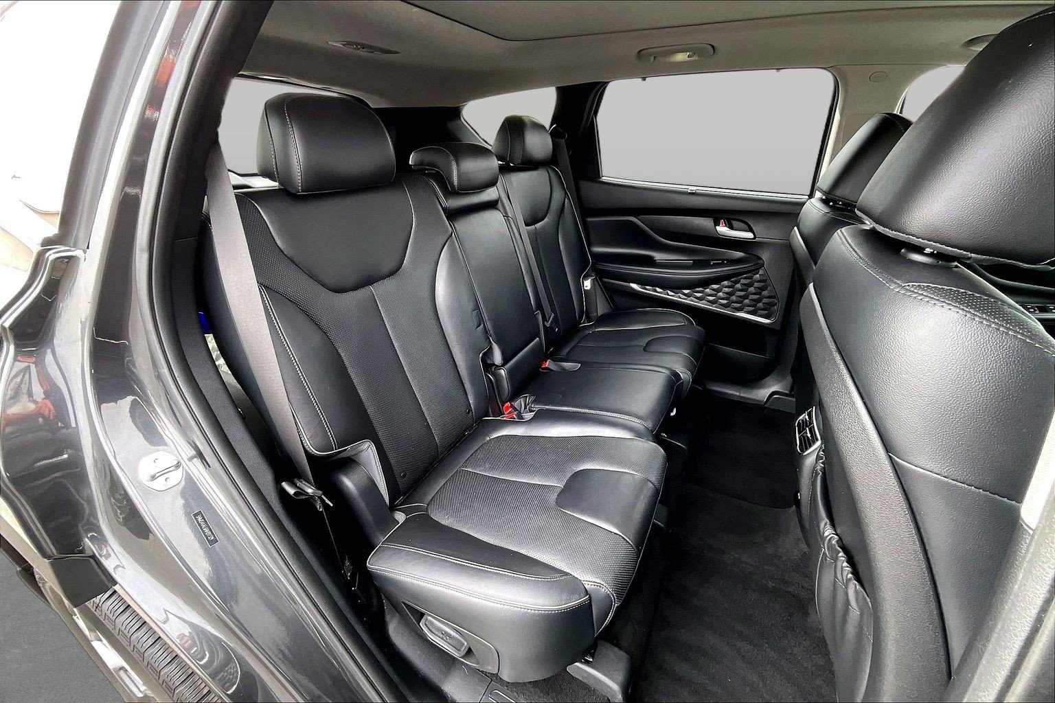 Used 2022 Hyundai Santa Fe Limited FWD image 28