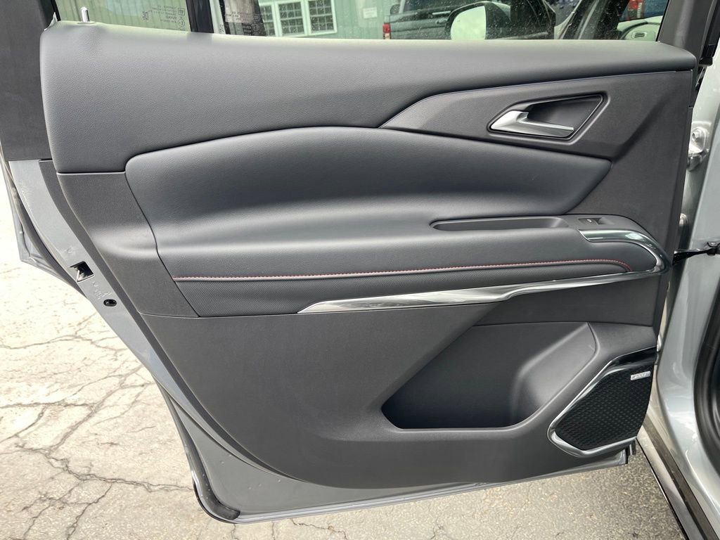 Used 2026 Chevrolet Traverse RS image 22