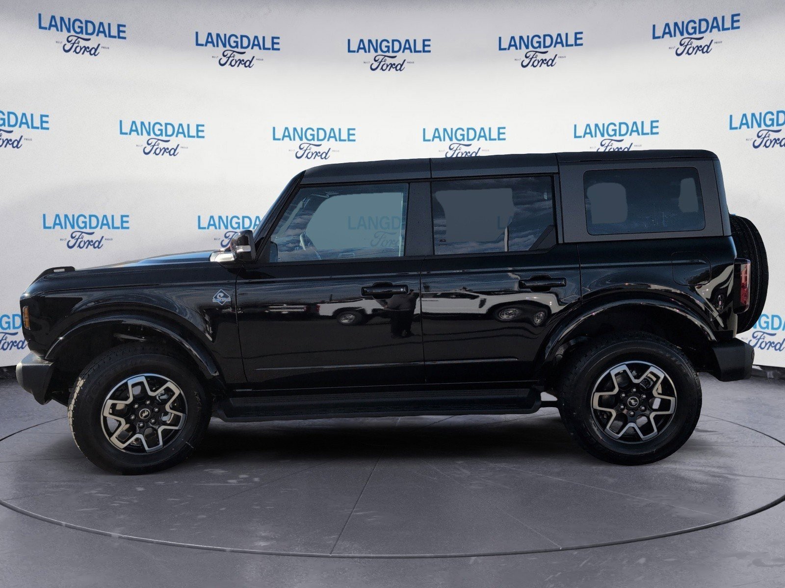 New 2025 Ford Bronco Outer Banks image 10