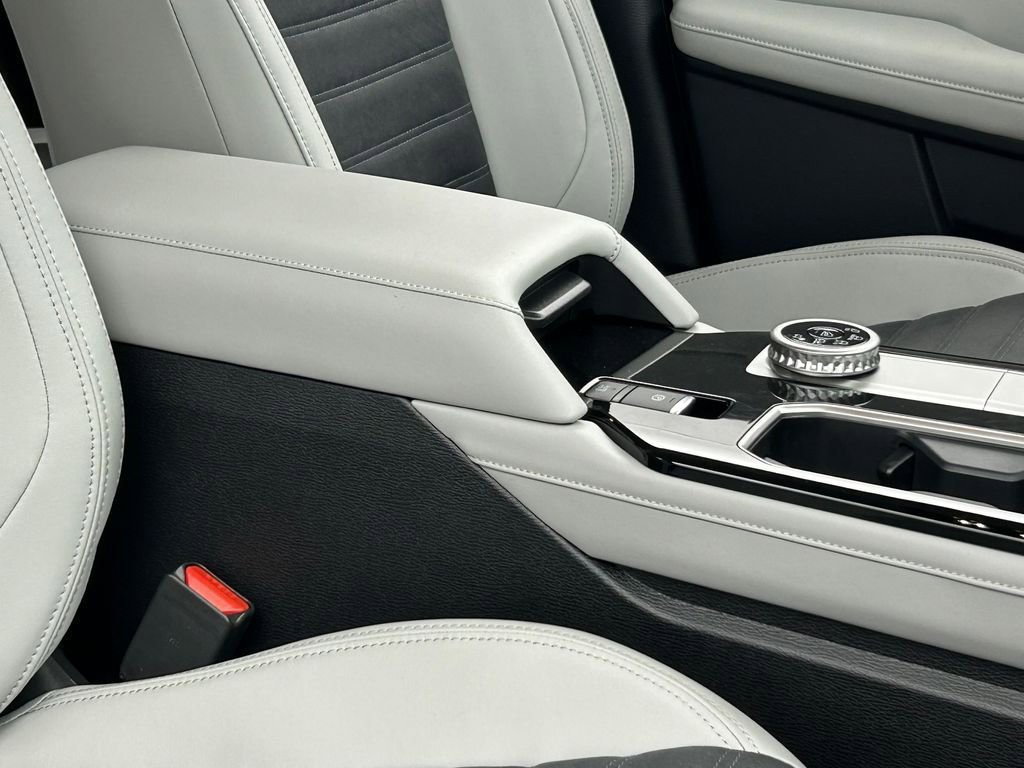 New 2026 Mitsubishi Outlander SE FWD image 44