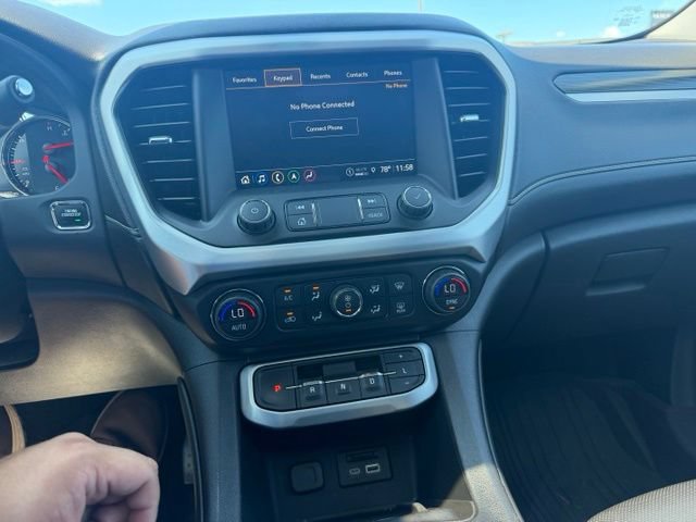 Used 2021 GMC Acadia SLT w/ Technology Package AWD/4WD image 17