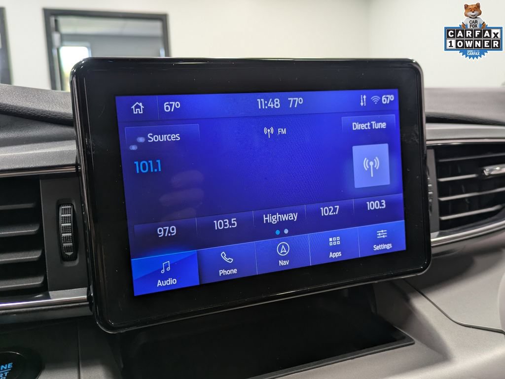 Used 2022 Ford Explorer XLT w/ Equipment Group 202A AWD/4WD image 13