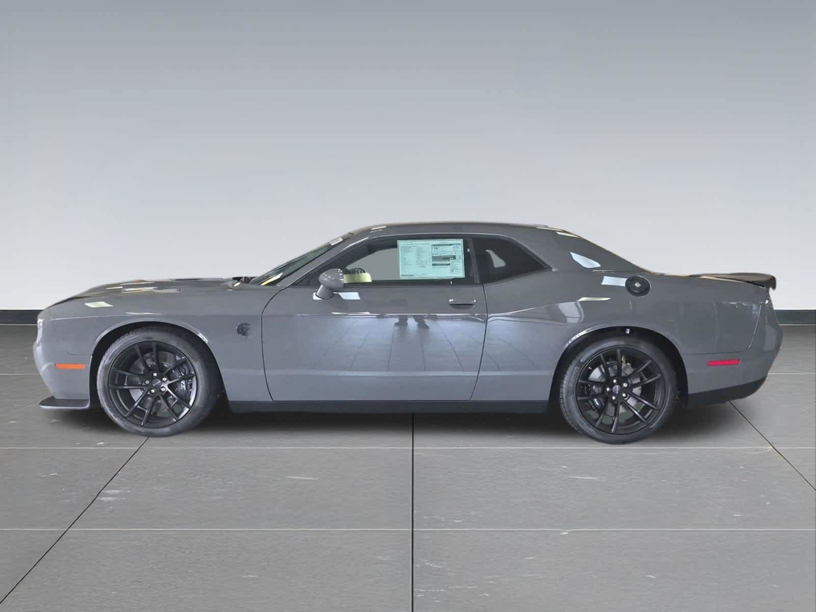Used 2023 Dodge Challenger SRT Hellcat RWD image 3