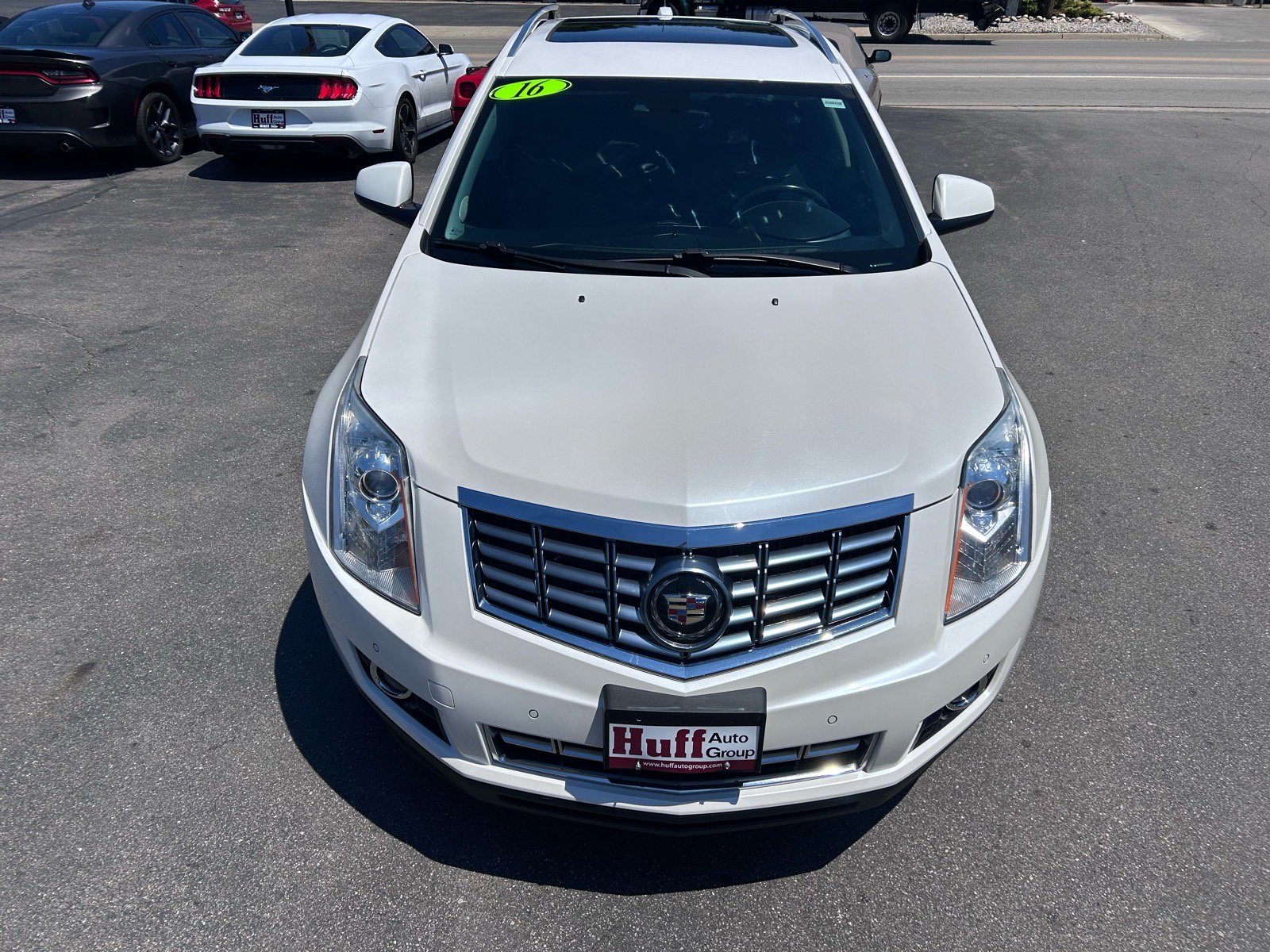 Used 2016 Cadillac SRX Premium w/ Driver Assist Package AWD/4WD image 2