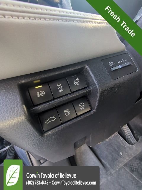 Used 2019 Toyota Avalon Limited w/ Advanced Safety Package image 14