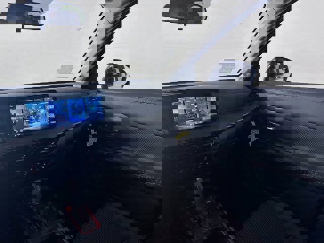 New 2026 Nissan Kicks SR w/ Cold Weather Package image 21