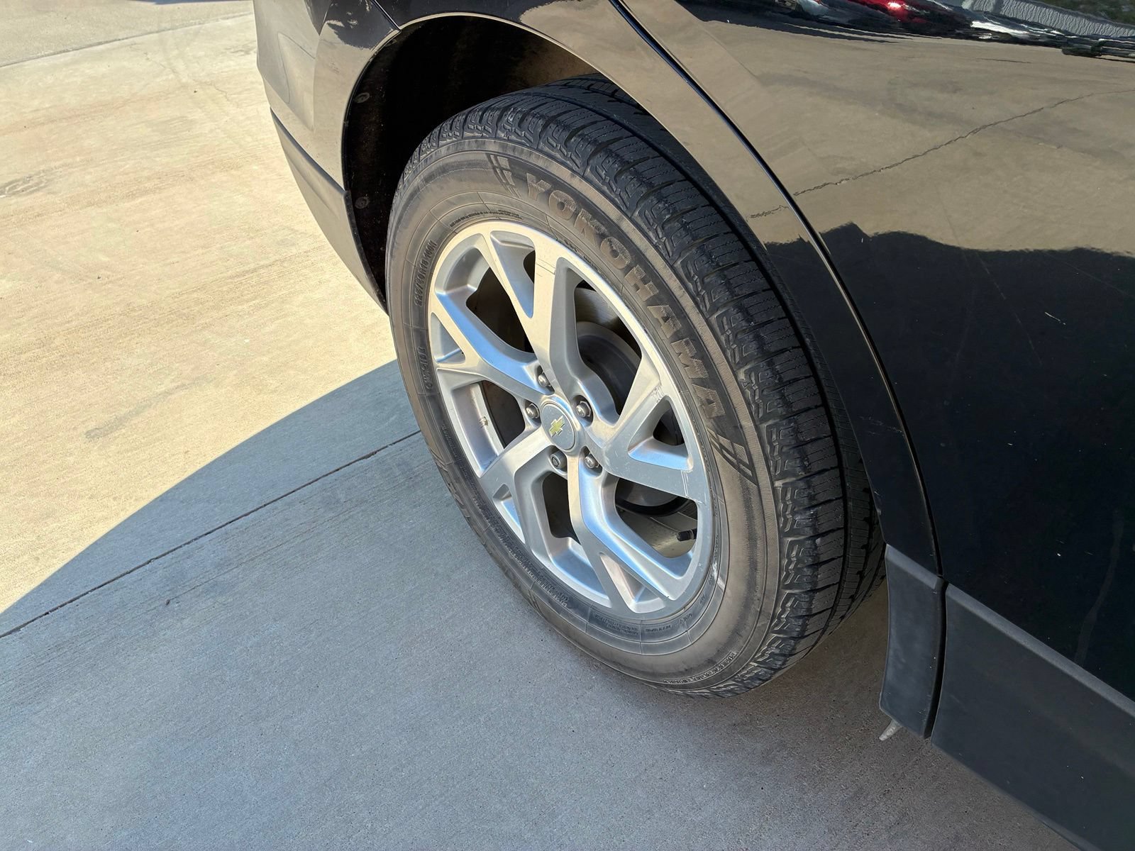 Used 2019 Chevrolet Equinox Premier FWD image 12