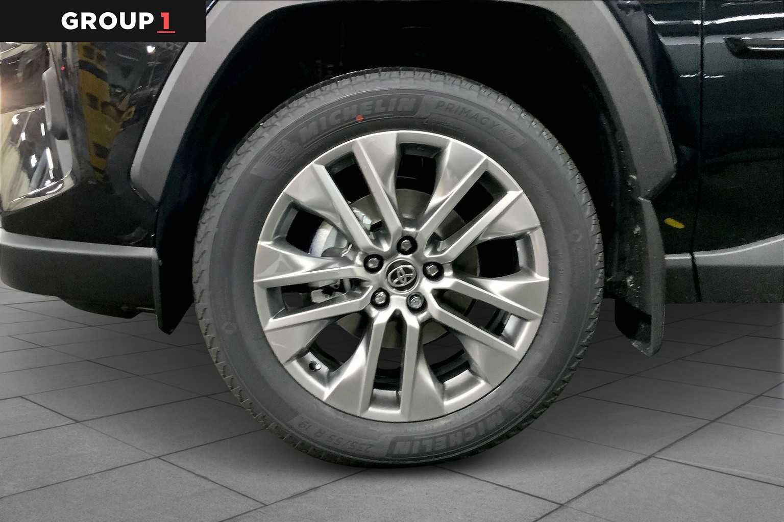 Used 2025 Toyota RAV4 XLE Premium w/ Weather Package AWD/4WD image 11