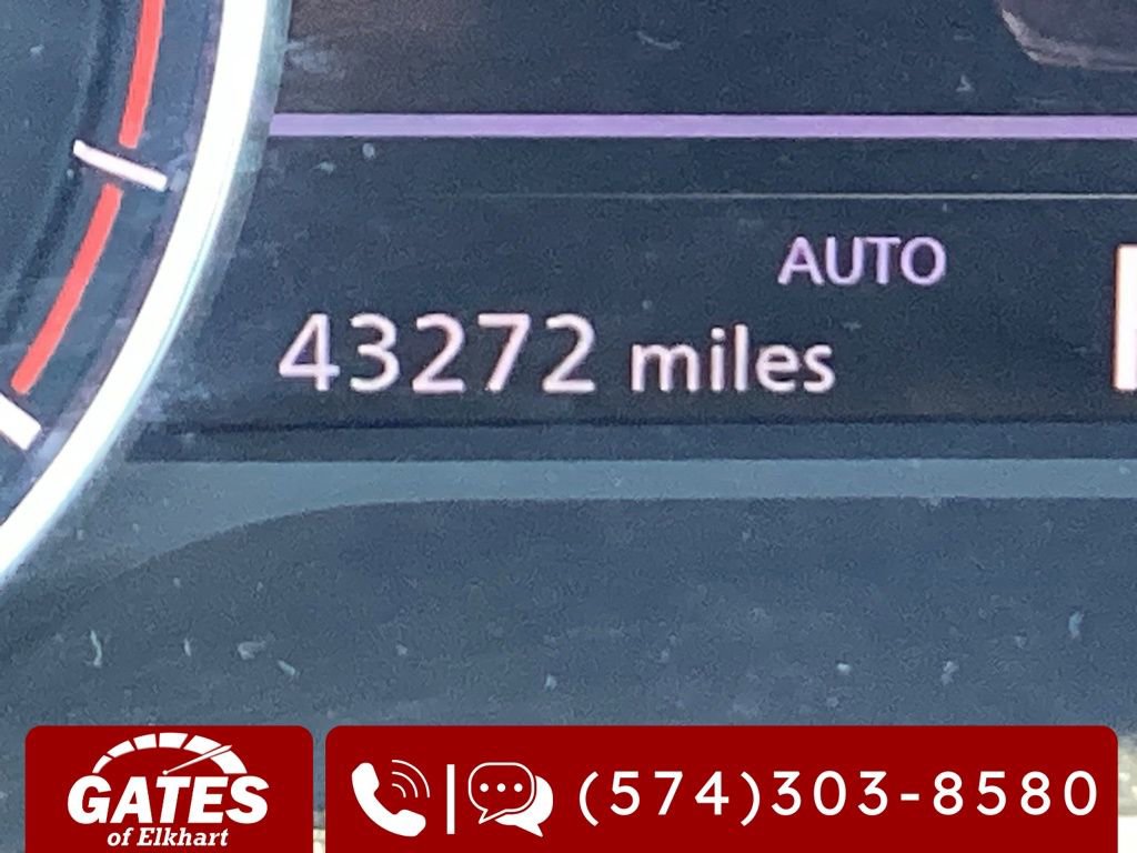 Used 2024 Nissan Rogue SV image 4