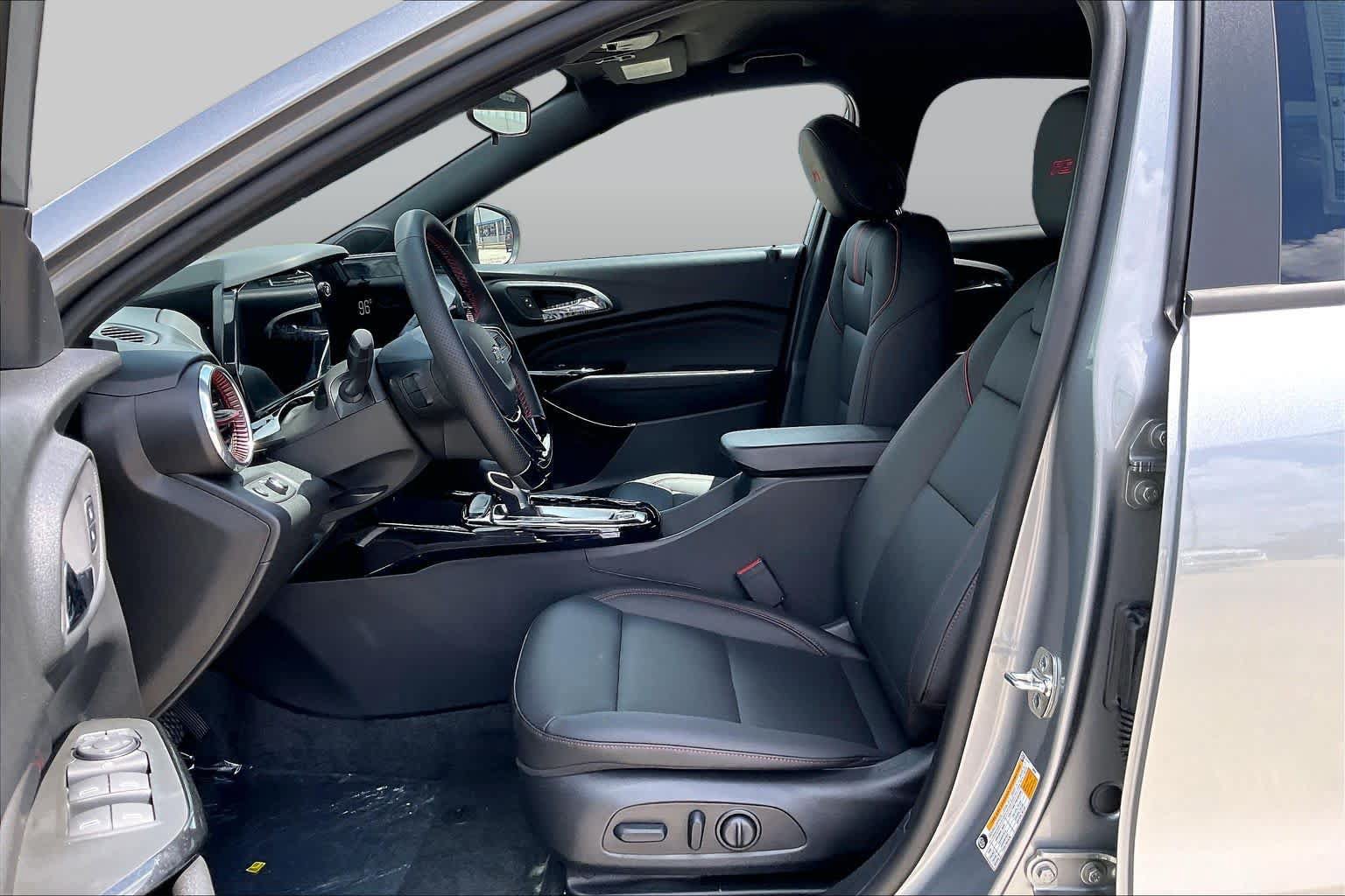 New 2026 Chevrolet Trax RS w/ Driver Confidence Package FWD image 10