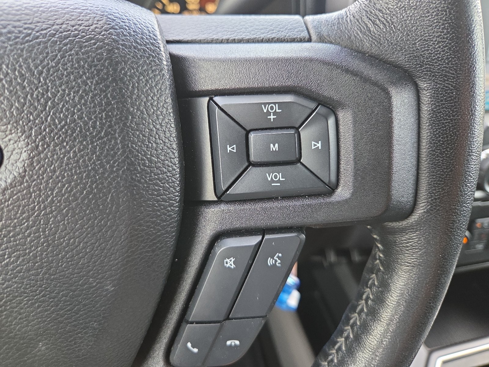 Used 2018 Ford F150 XLT w/ Equipment Group 302A Luxury AWD/4WD image 18