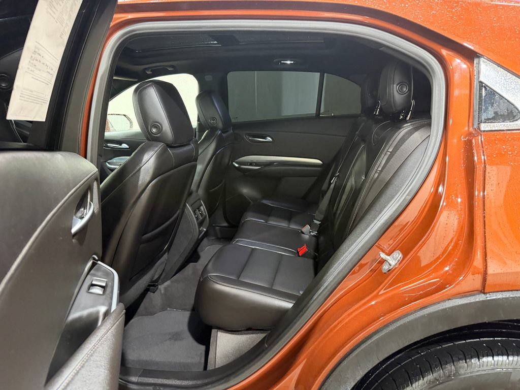 Used 2019 Cadillac XT4 Premium Luxury FWD image 32