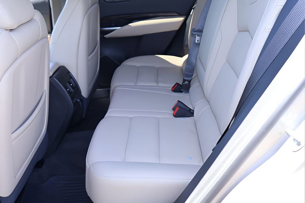 Certified 2024 Cadillac XT4 Premium Luxury w/ Active Safety Package image 15