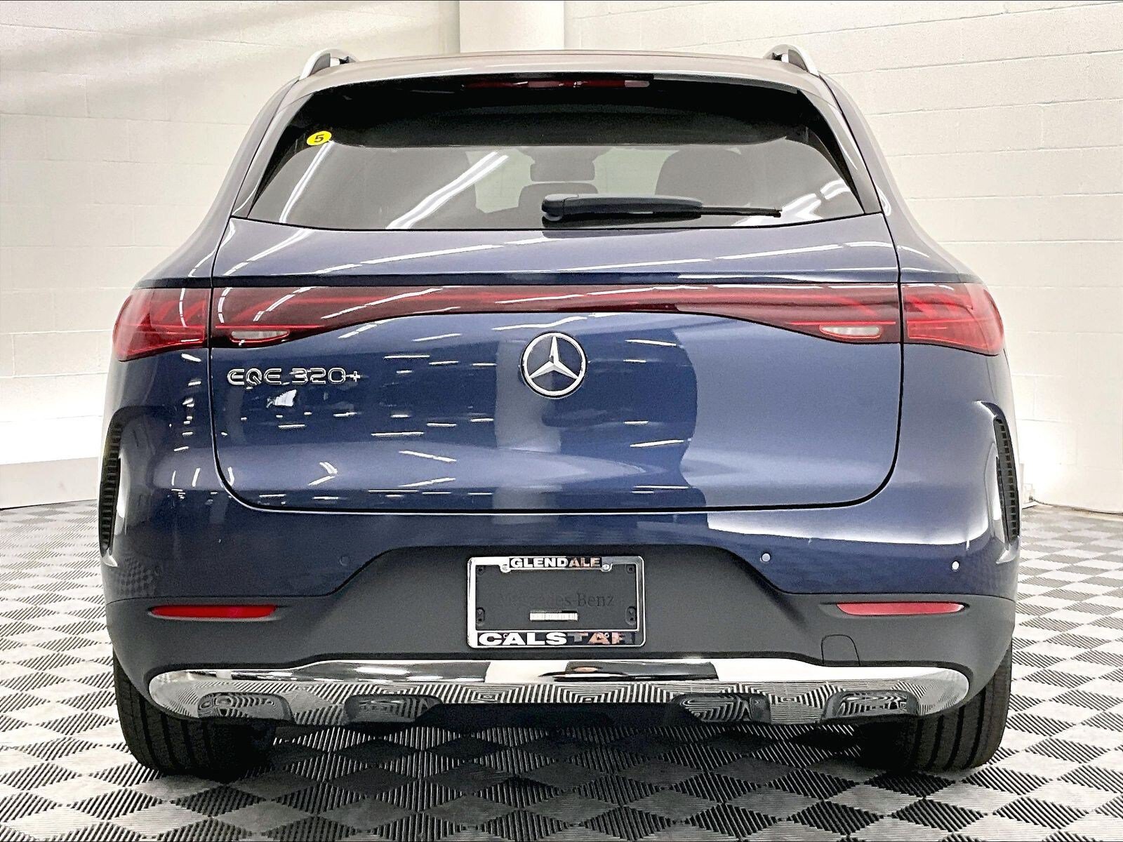 New 2027 Mercedes-Benz EQE 320+ SUV image 3