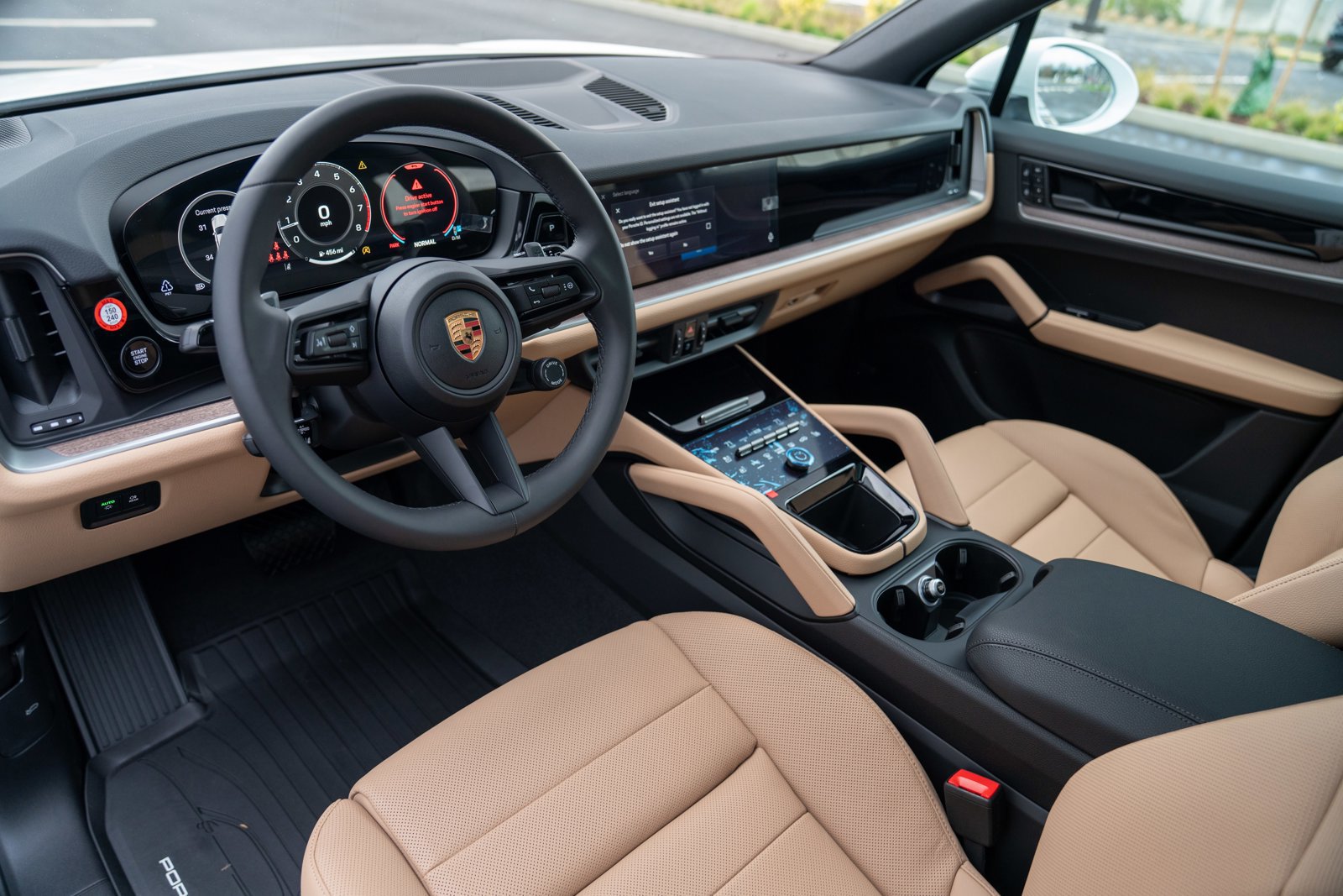 Certified 2026 Porsche Cayenne AWD/4WD image 4