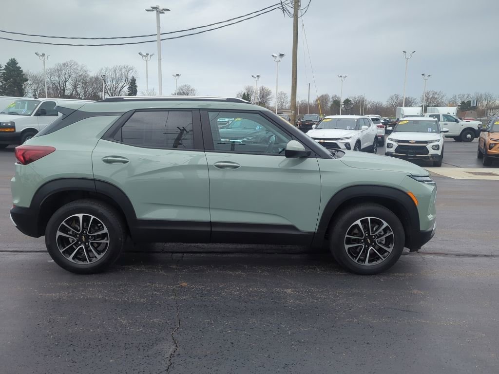 Certified 2025 Chevrolet TrailBlazer LT w/ LT Cold Weather Package image 10