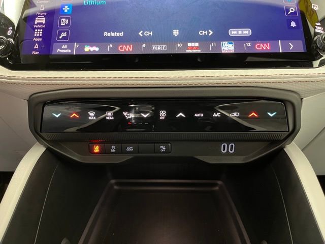 Used 2026 Jeep Cherokee Overland AWD/4WD image 34