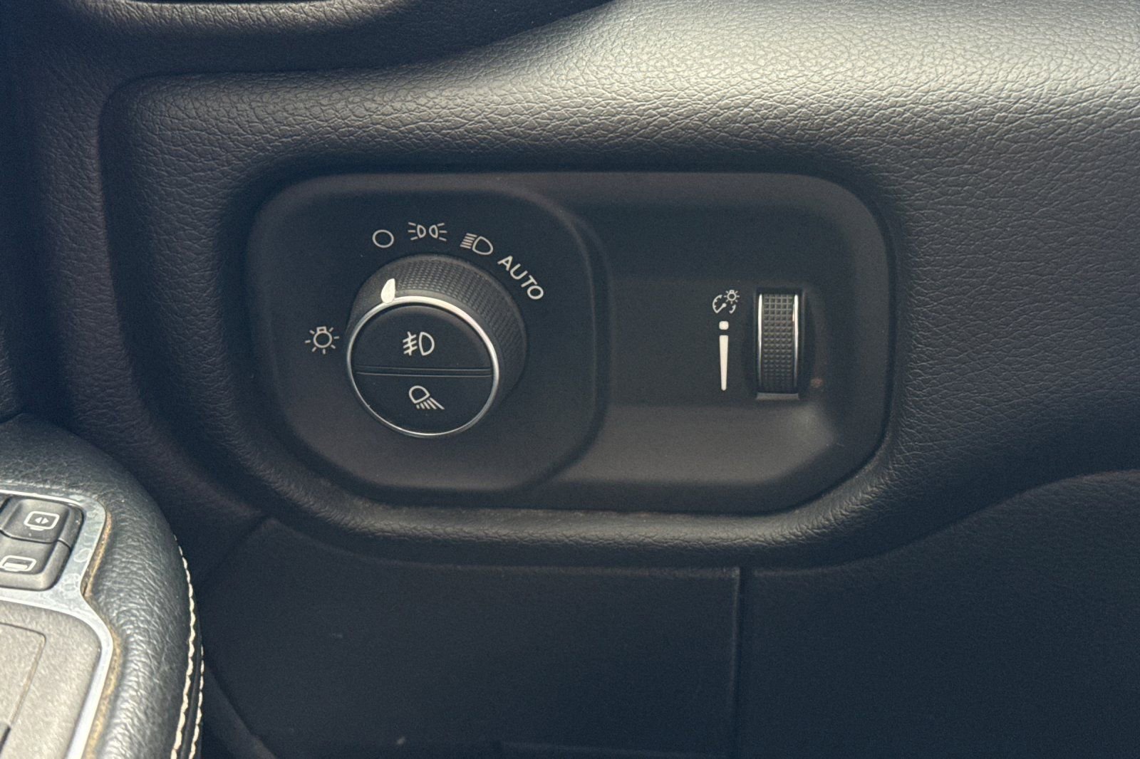 Used 2024 RAM 3500 Big Horn image 30