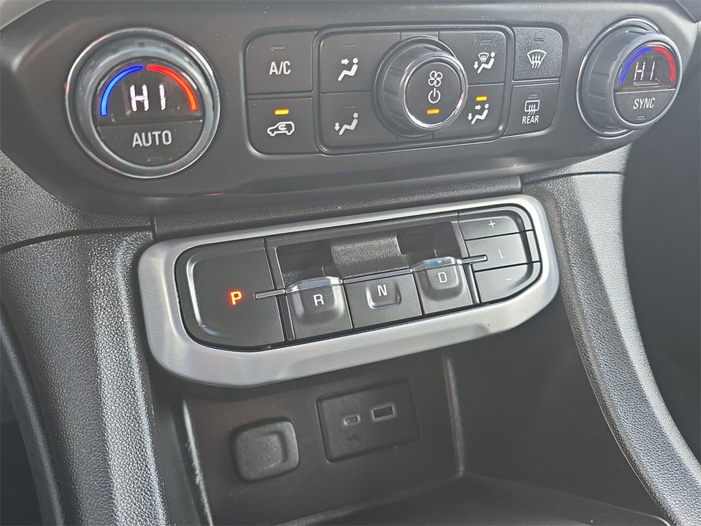 Used 2023 GMC Acadia SLE w/ Driver Convenience Package image 16