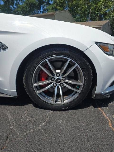 Used 2017 Ford Mustang GT RWD image 15
