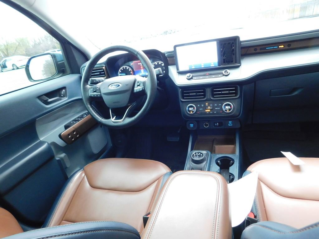 Used 2022 Ford Maverick Lariat w/ Lariat Luxury Package image 7