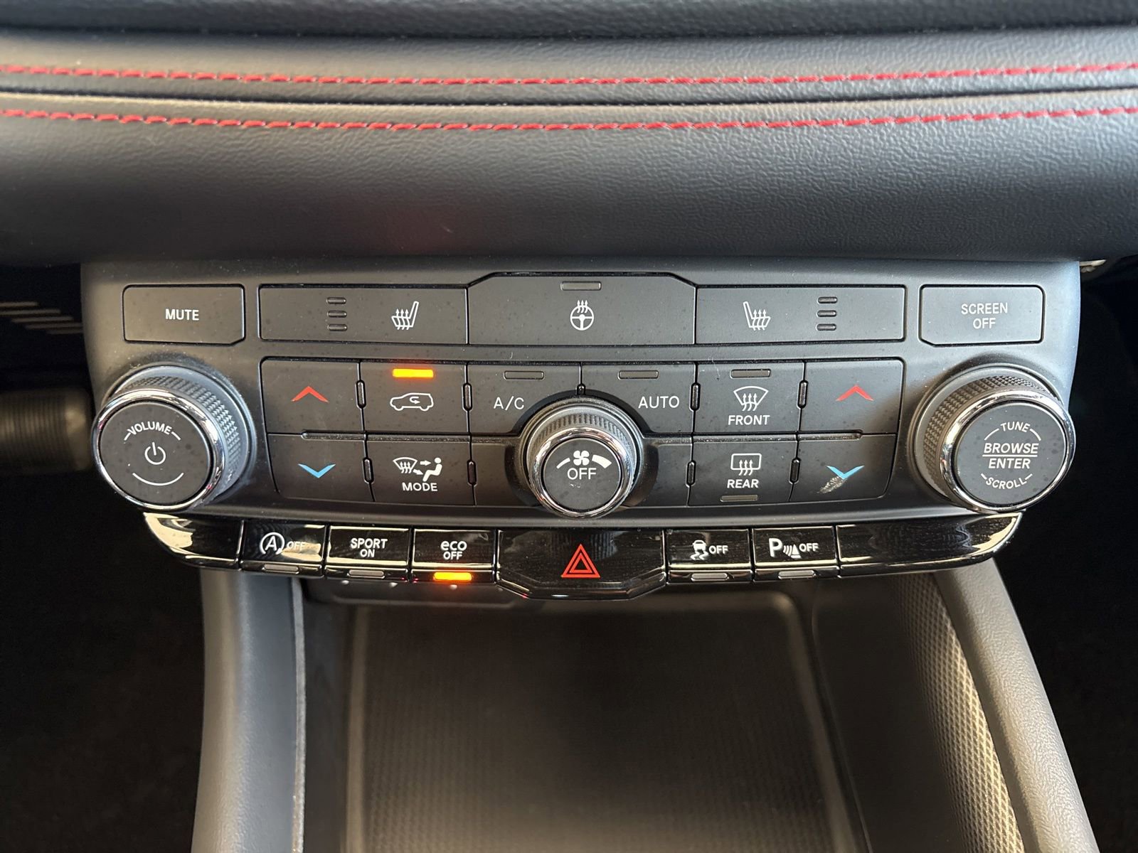 Used 2025 Dodge Durango GT w/ Blacktop Package RWD image 24