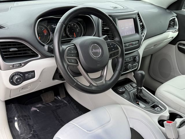 Used 2021 Jeep Cherokee Latitude Plus image 16