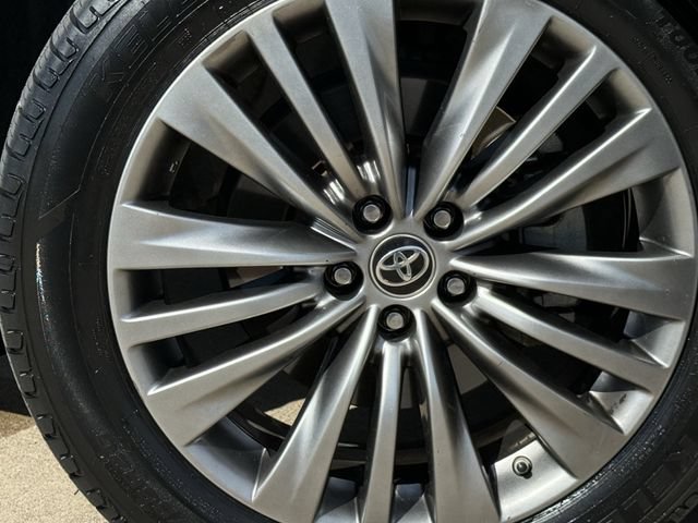 Used 2021 Toyota Highlander Platinum AWD/4WD image 11
