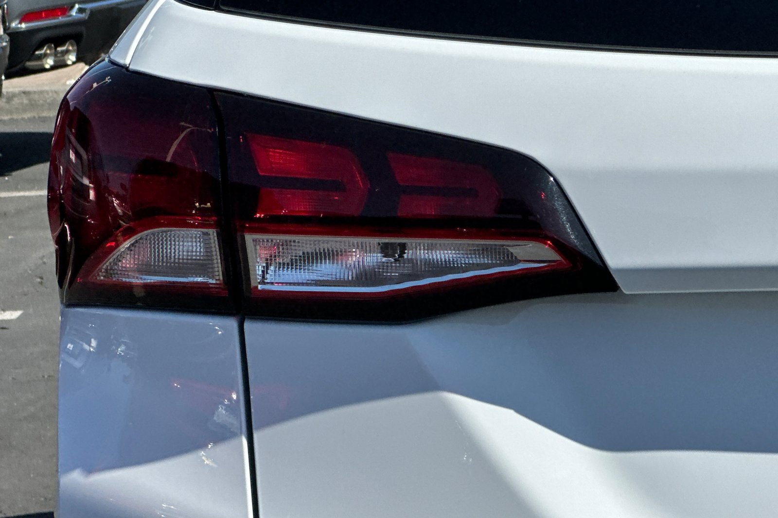 Used 2024 Chevrolet Equinox LT image 45