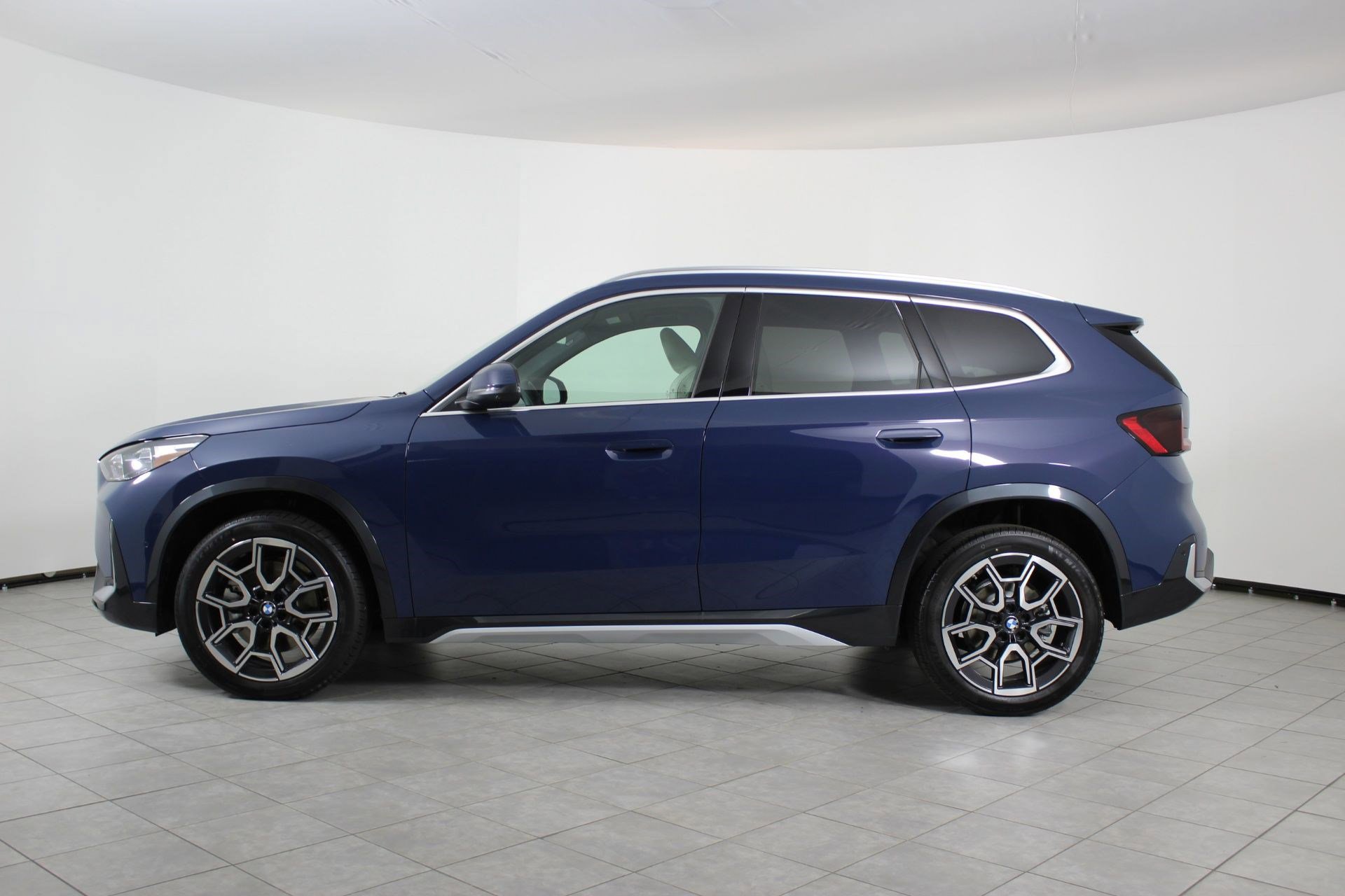 New 2026 BMW X1 xDrive28i w/ Technology Package image 2