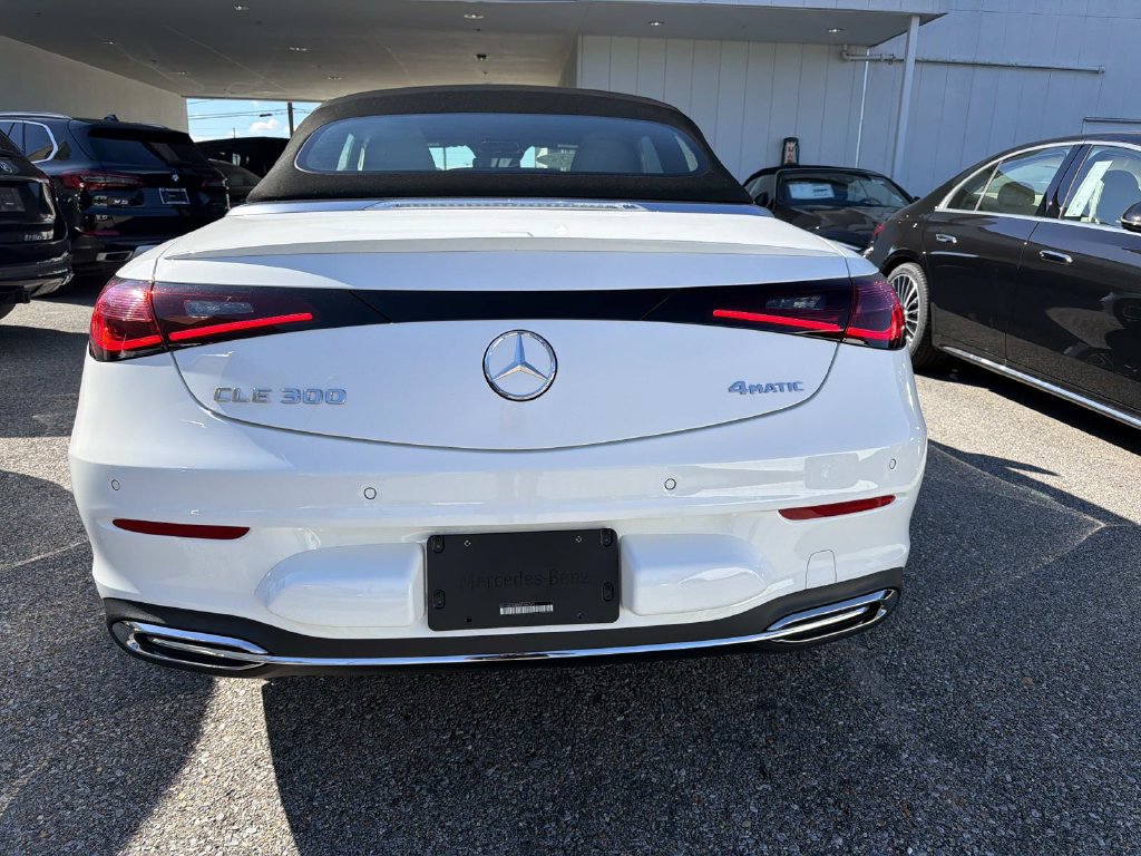 Used 2025 Mercedes-Benz CLE 300 4MATIC Cabriolet image 6