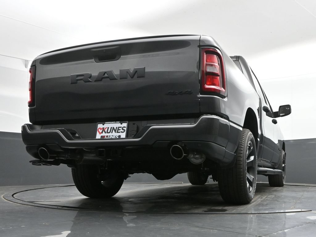 New 2026 RAM 1500 Express AWD/4WD image 31