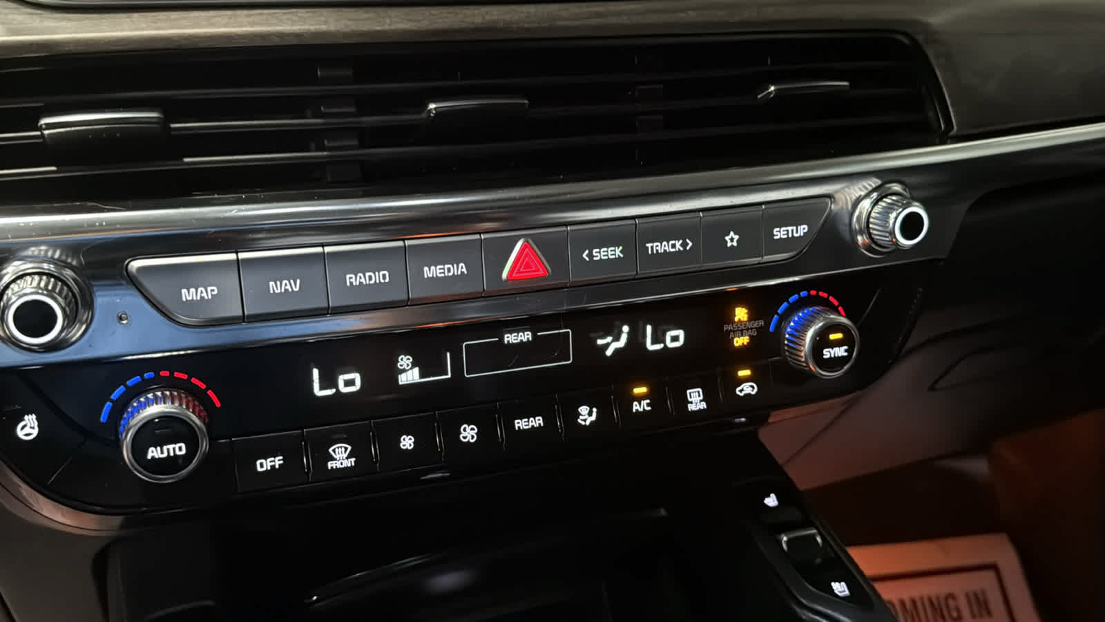 Used 2020 Kia Telluride EX w/ EX Premium Package AWD/4WD image 19