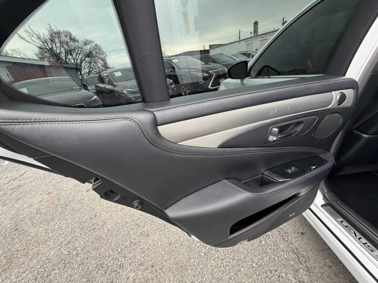 Used 2013 Lexus LS 460 AWD w/ F-Sport Pkg image 14