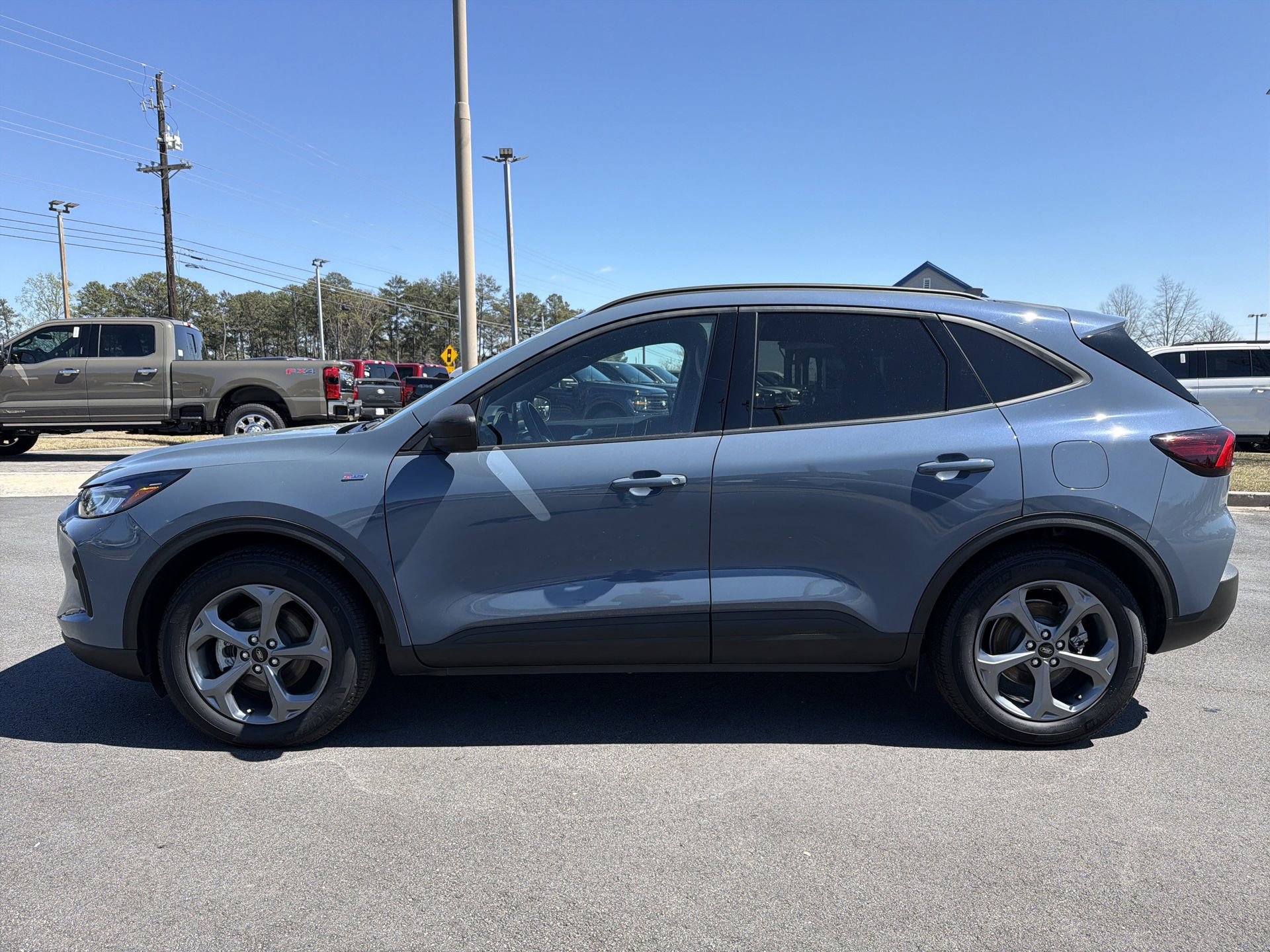 Used 2025 Ford Escape ST-Line w/ Cold Weather Package image 20