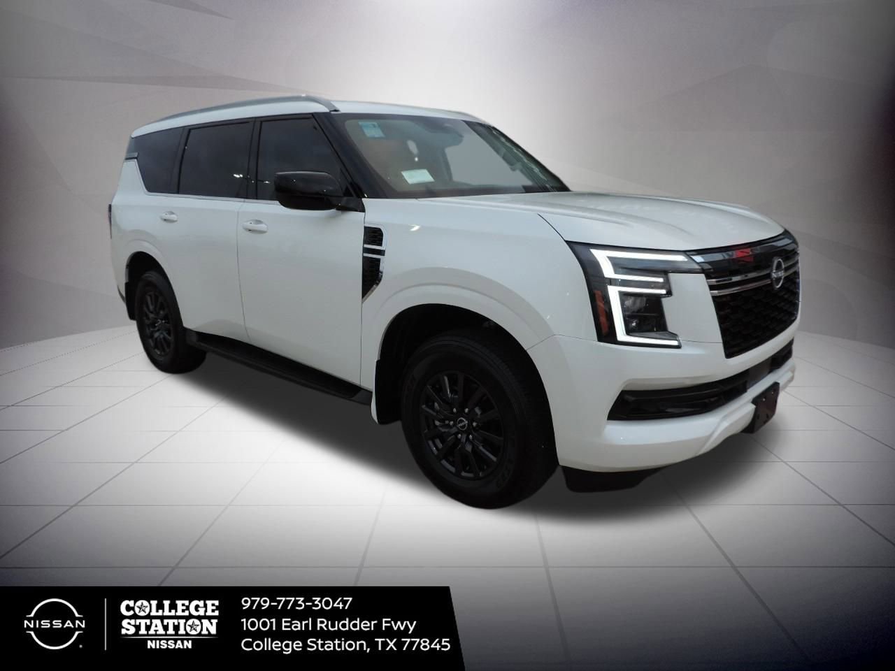 Used 2025 Nissan Armada SV image 3