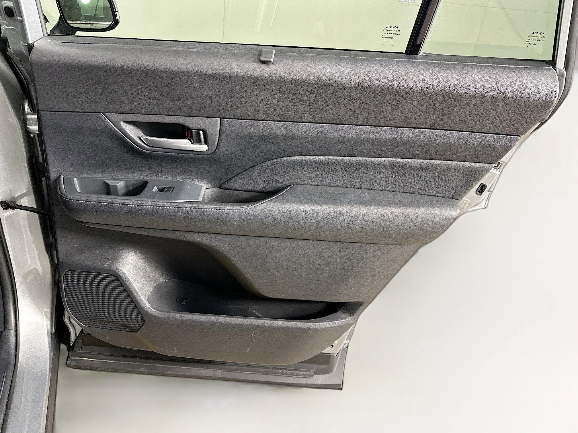 Used 2025 Toyota Grand Highlander AWD image 32