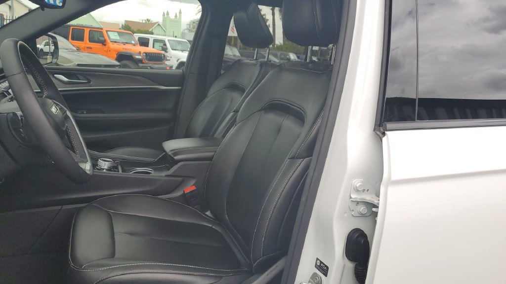 Used 2024 Jeep Grand Cherokee Limited 4xe AWD/4WD image 20