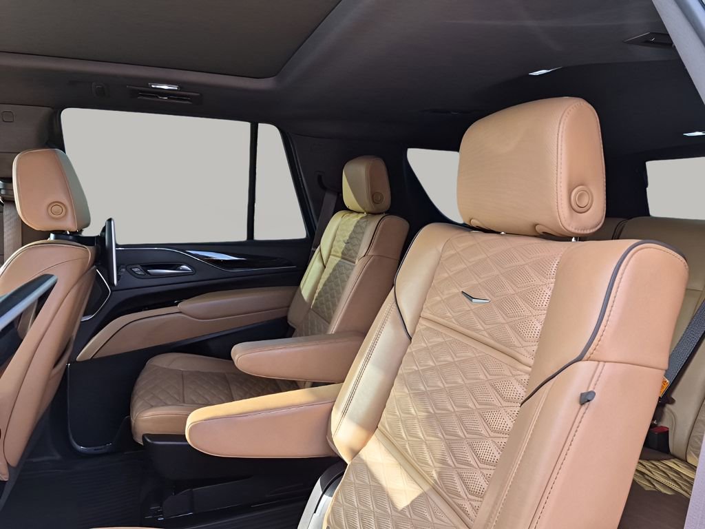 Certified 2024 Cadillac Escalade Sport w/ Touring Package image 19