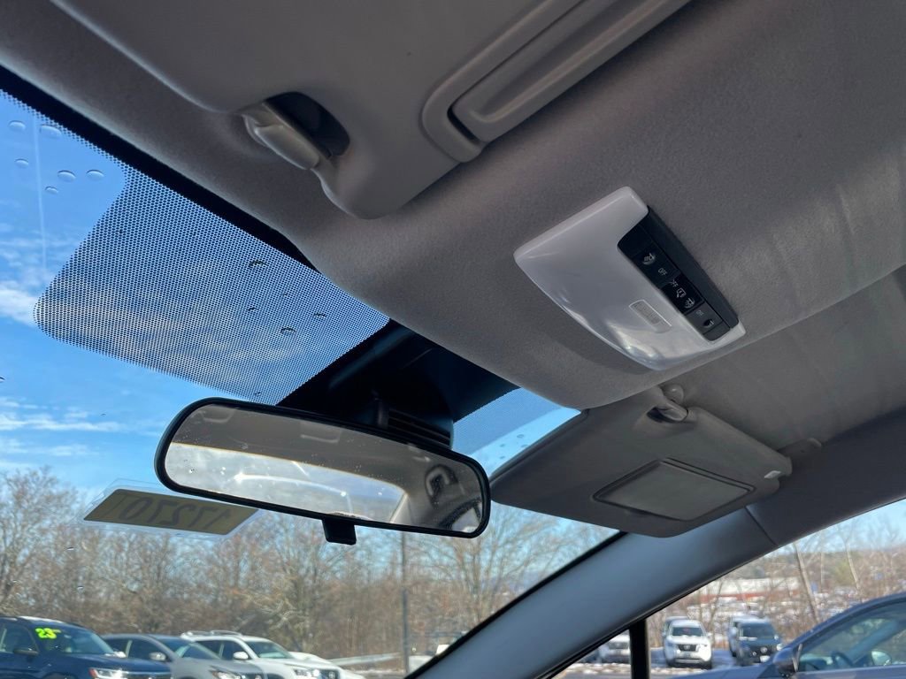 Certified 2020 Nissan Versa SR image 22