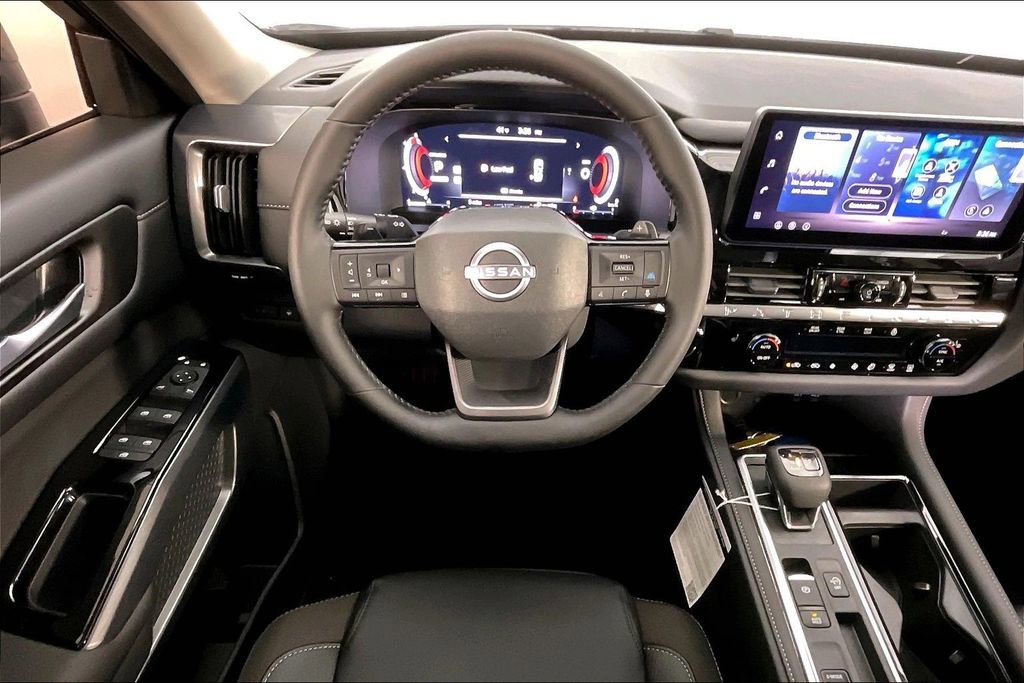 New 2026 Nissan Pathfinder SL image 19