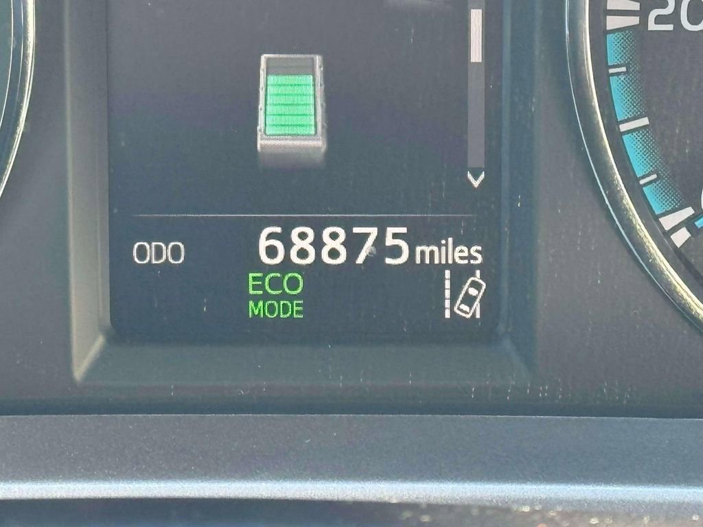 Used 2018 Toyota RAV4 XLE image 26